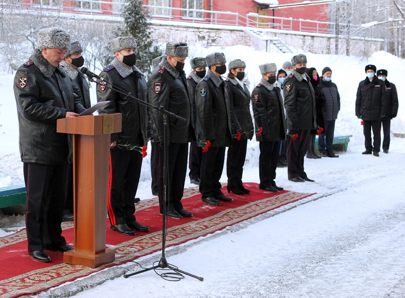 церемония открытия мемориальной доски
